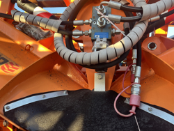 snöplog för traktor 3 punkts fäste lnv 220 c RENOVERAD 14
