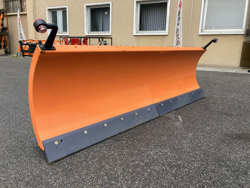 frontalt snöblad med 3 punkts fäste till traktor ln 250 c RENOVERAD 25